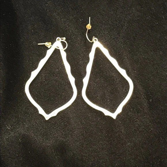 Kendra Scott Tone Sophee Drop Earrings Silver - Picture 2 of 2